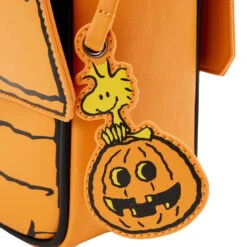 Loungefly Peanuts Great Pumpkin Snoopy Doghouse Crossbody 15 Loungefly Peanuts Great Pumpkin Snoopy Doghouse Crossbody -Loungefly PNTB0009 LFPEANUTSGREATPUMPKINSN 6