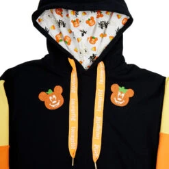 Loungefly Disney Minnie Halloween Unisex Hoodie -Loungefly WDLFHD0017 LFDISNEYMICKEYANDMINN