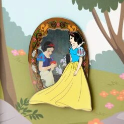 Loungefly Disney Snow White Lenticular Scene 3 Inch Collector Pin -Loungefly WDPN3044 LFDISNEYSNOWWHITELENTICULARSCENE3INCOLLECTORBOXPIN0797LENTICULAR
